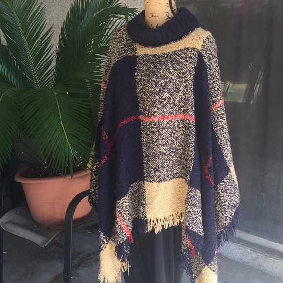 Jackets & Blazers - PRICE FIRM Beautiful asymmetrical poncho